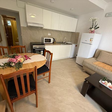 קאבטאט Apartmani Niki Zvekovica מראה חיצוני תמונה