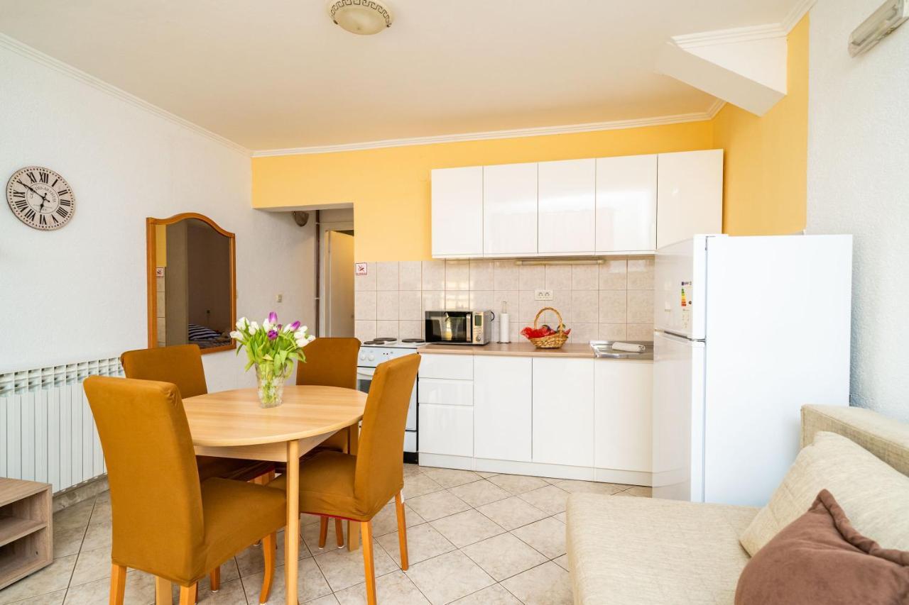 קאבטאט Apartmani Niki Zvekovica מראה חיצוני תמונה