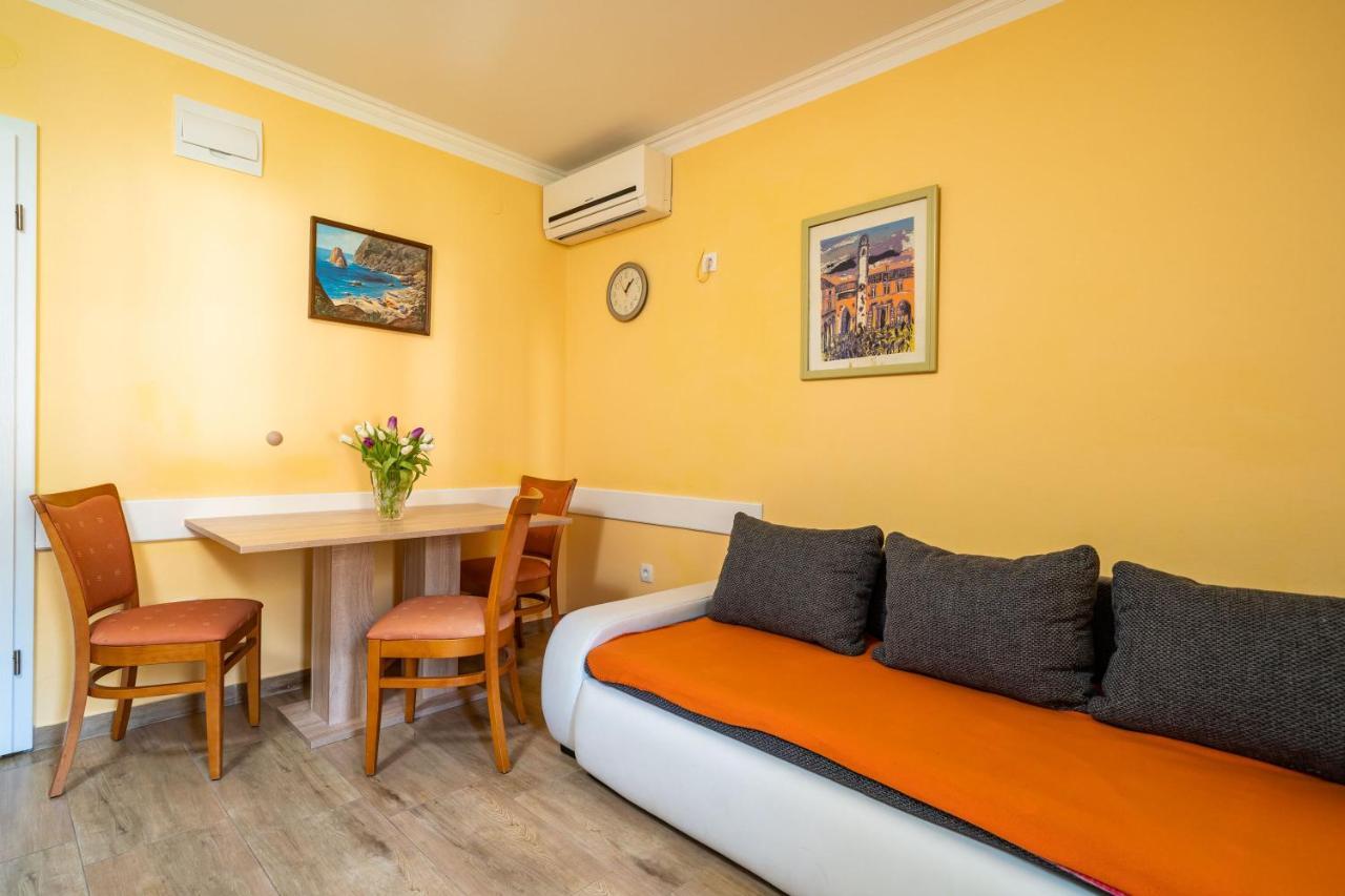 קאבטאט Apartmani Niki Zvekovica מראה חיצוני תמונה