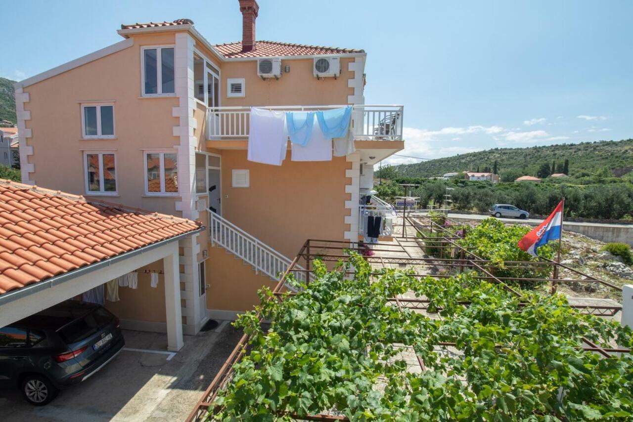 קאבטאט Apartmani Niki Zvekovica מראה חיצוני תמונה